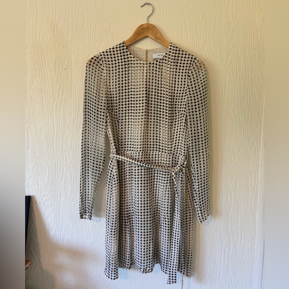 REISS Elissa White Black Spot Monochrome Long Sleeve Mini Fit Flare Tie Dress - Picture 5 of 17